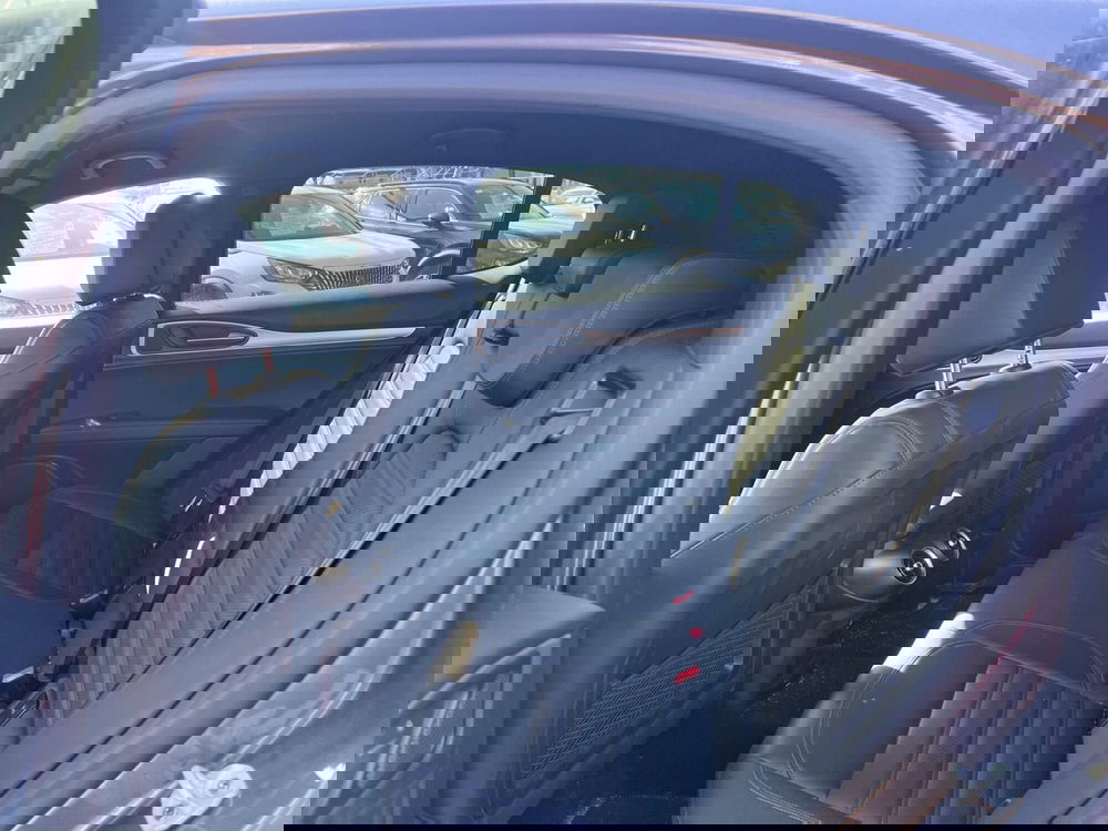 Alfa Romeo Stelvio usata a Milano (17)