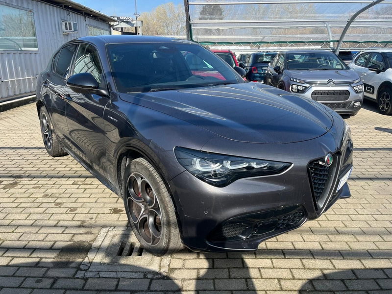 Alfa Romeo Stelvio usata a Milano (3)