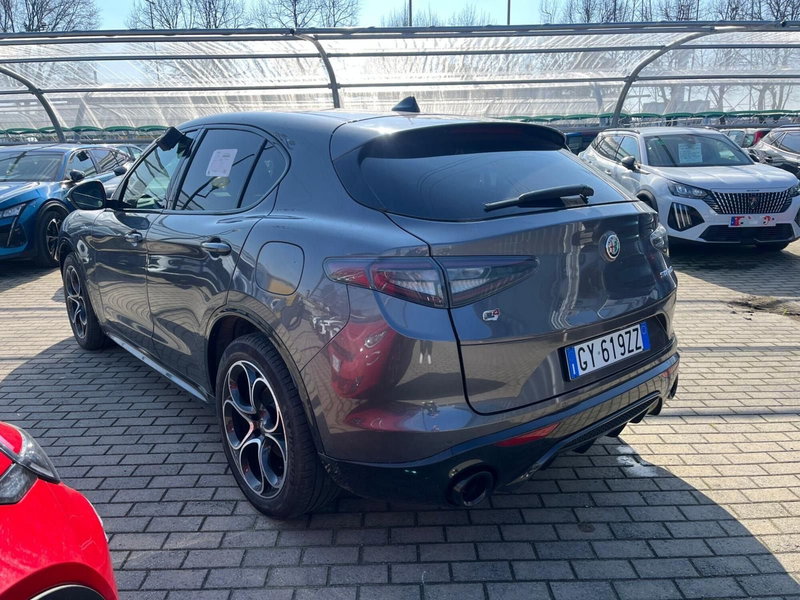 Alfa Romeo Stelvio usata a Milano (9)