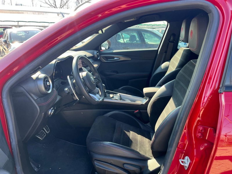 Alfa Romeo Tonale usata a Milano (13)