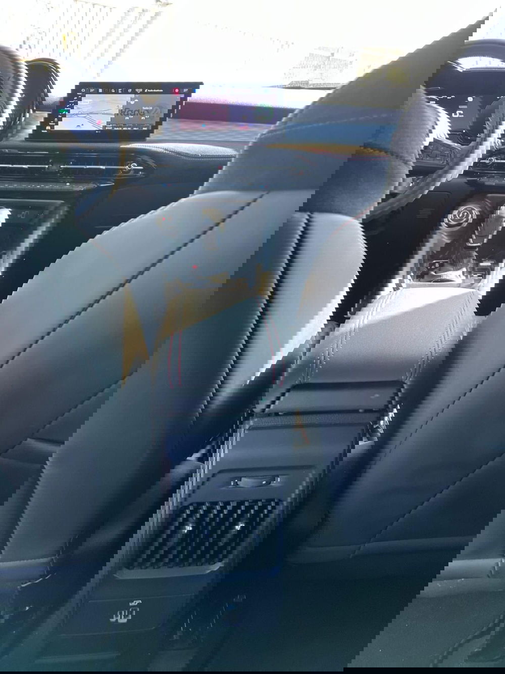 Alfa Romeo Tonale usata a Milano (20)