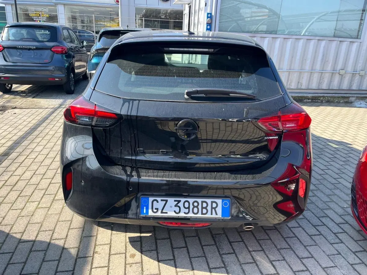 Opel Corsa usata a Milano (10)