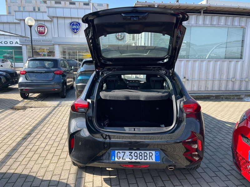 Opel Corsa usata a Milano (11)