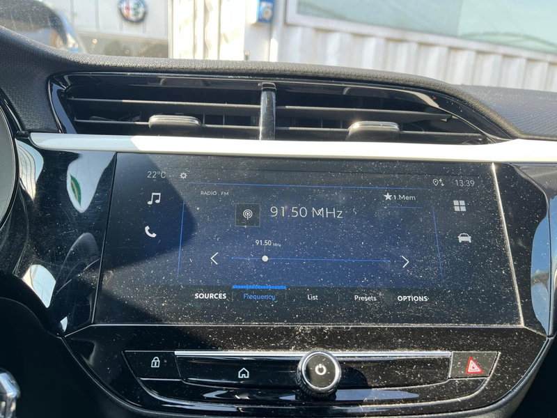 Opel Corsa usata a Milano (18)