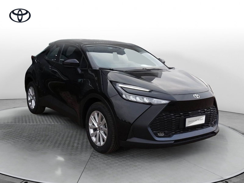 Toyota Toyota C-HR nuova a Treviso (3)