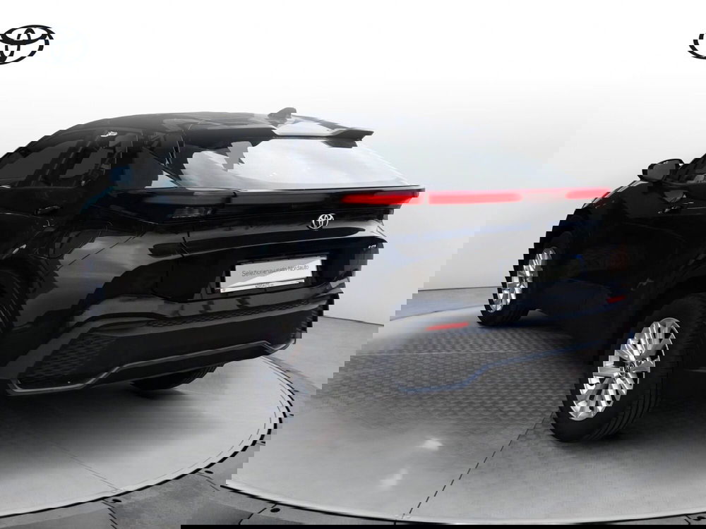 Toyota Toyota C-HR nuova a Treviso (5)