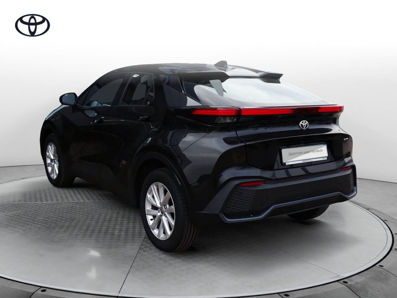 Toyota Toyota C-HR nuova a Treviso (5)