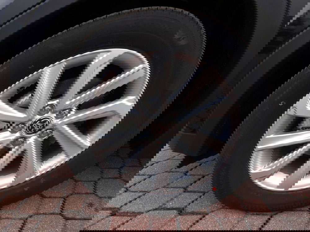 Toyota Toyota C-HR nuova a Treviso (8)