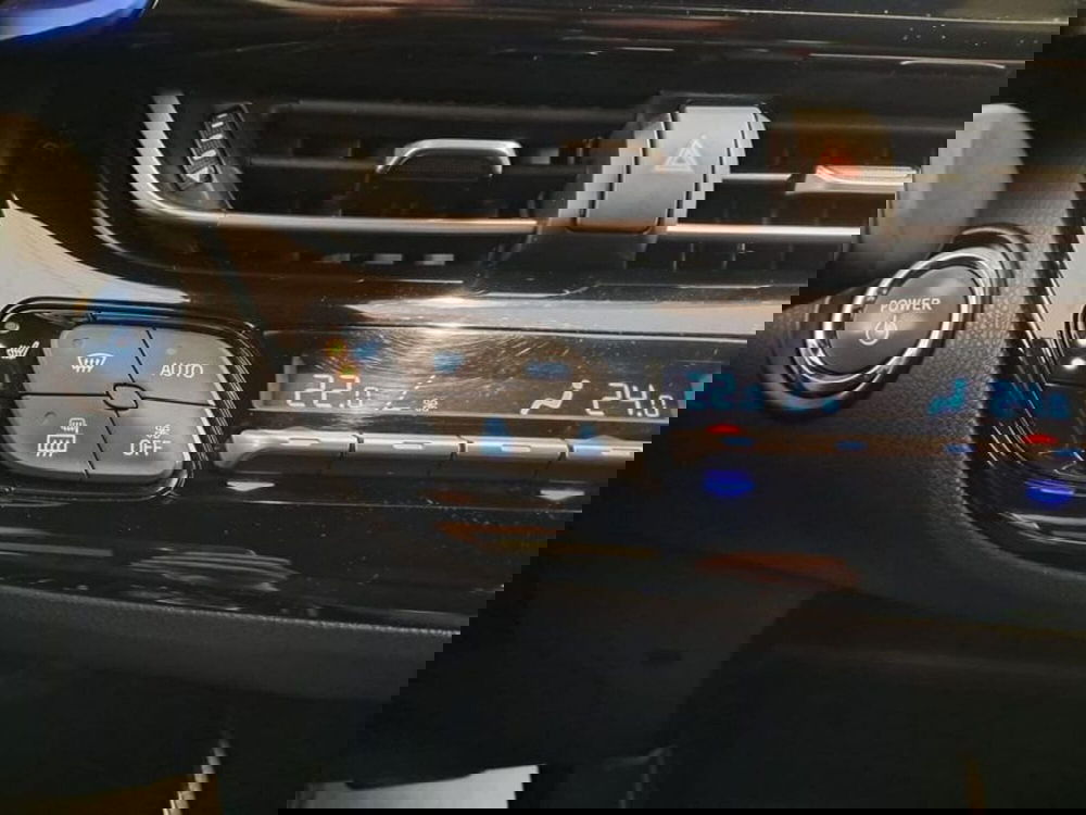 Toyota Toyota C-HR usata a Cagliari (18)