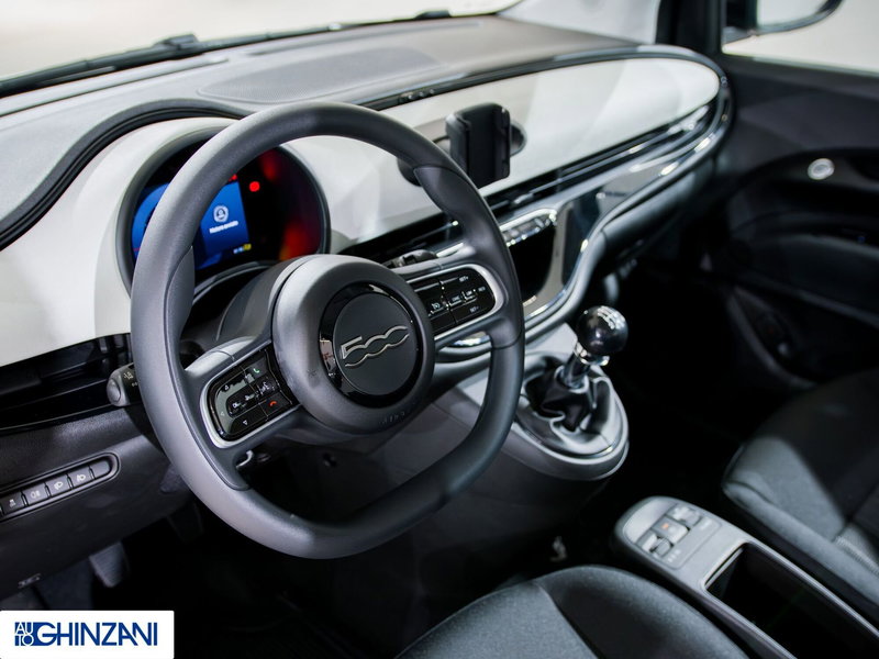 Fiat 500 nuova a Bergamo (11)