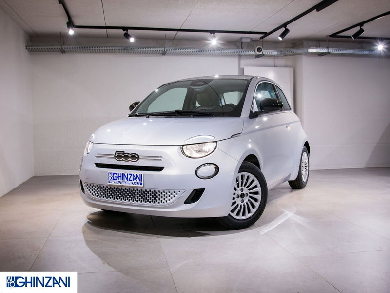 Fiat 500 nuova a Bergamo (2)