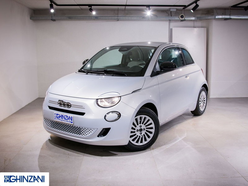 Fiat 500 nuova a Bergamo (3)