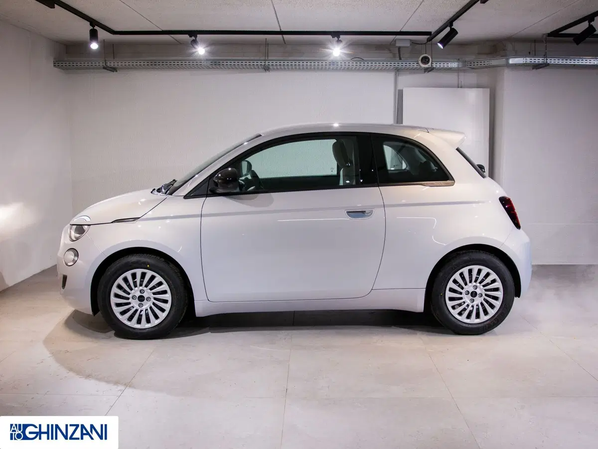 Fiat 500 nuova a Bergamo (5)