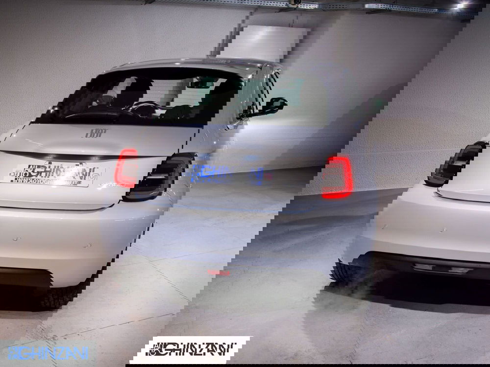 Fiat 500 nuova a Bergamo (6)