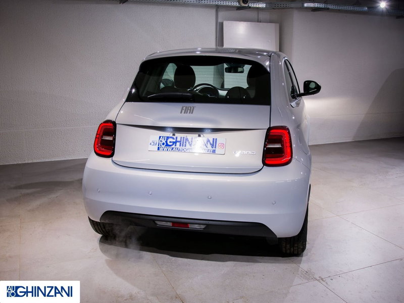Fiat 500 nuova a Bergamo (6)