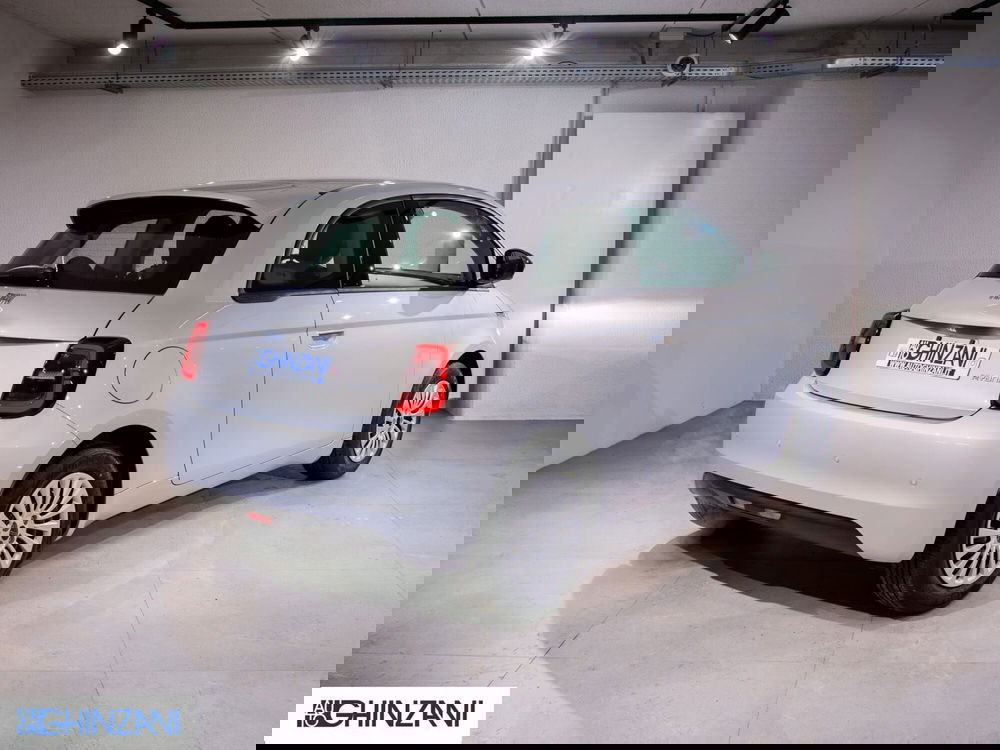 Fiat 500 nuova a Bergamo (7)