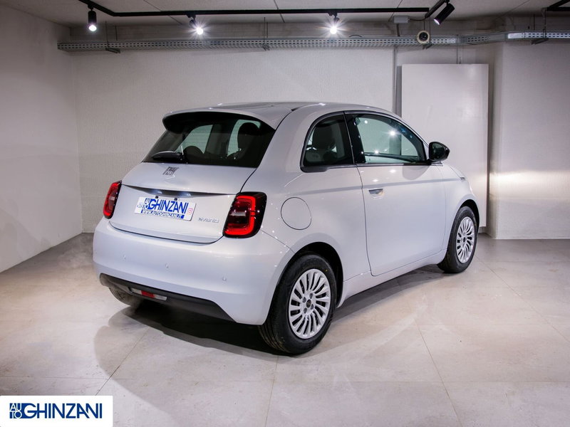 Fiat 500 nuova a Bergamo (7)