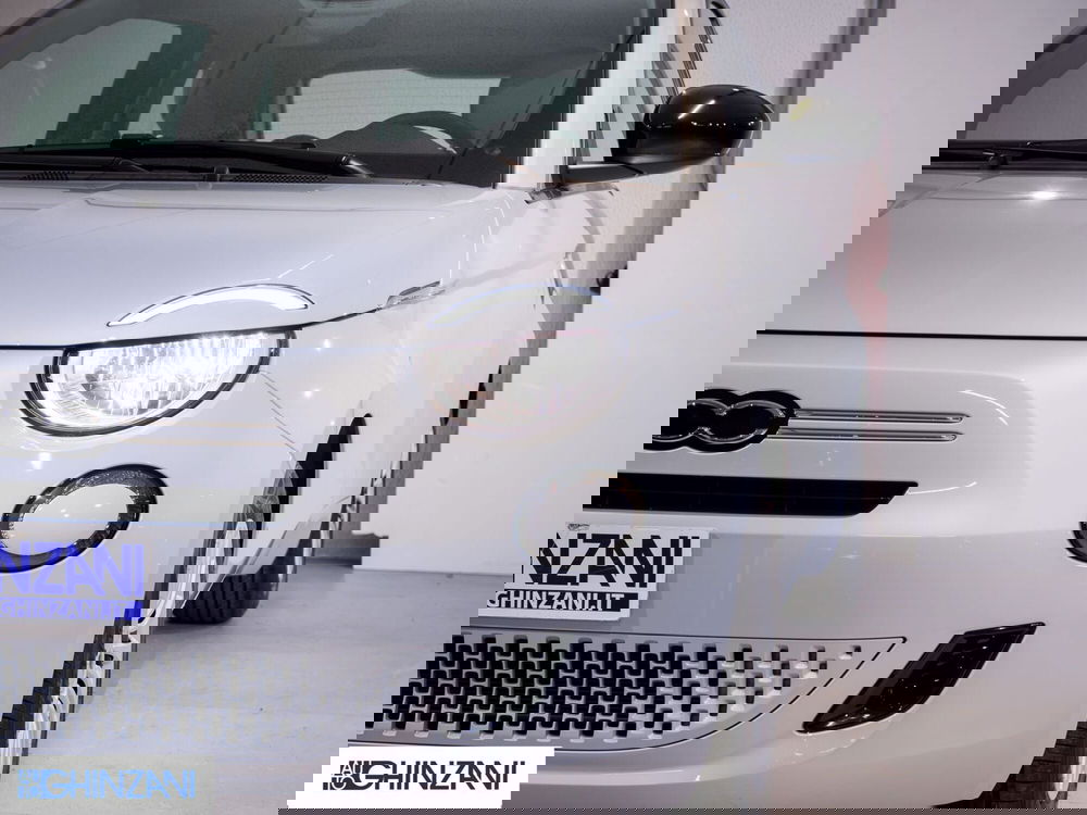 Fiat 500 nuova a Bergamo (16)