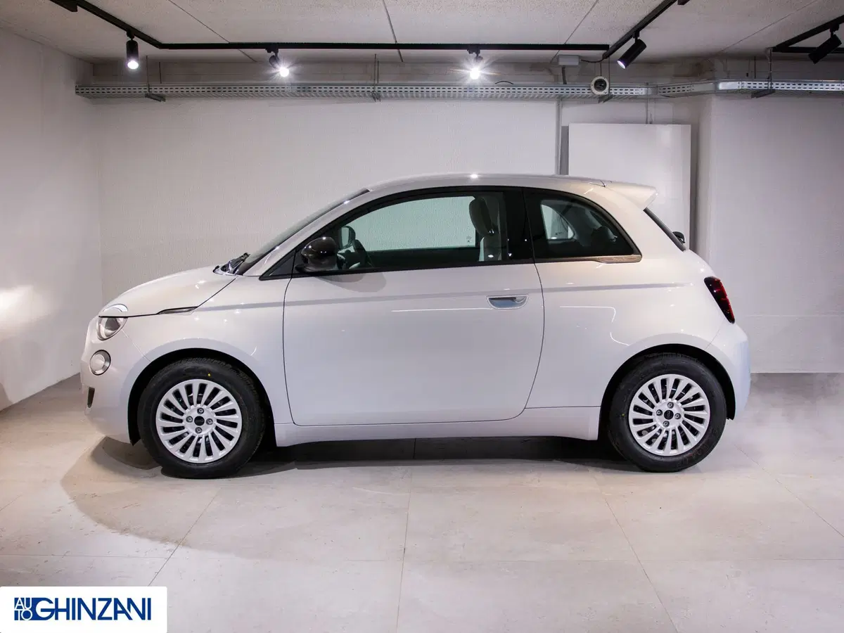Fiat 500 nuova a Bergamo (5)