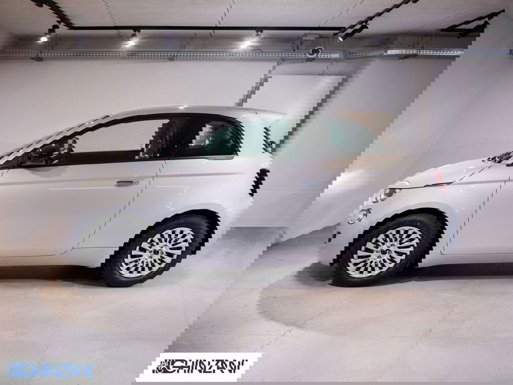 Fiat 500 nuova a Bergamo (5)