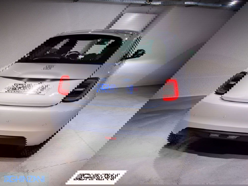 Fiat 500 nuova a Bergamo (6)