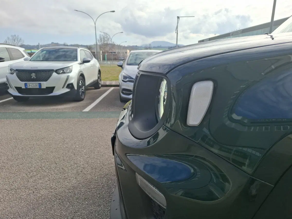 Jeep Renegade nuova a Ancona (12)
