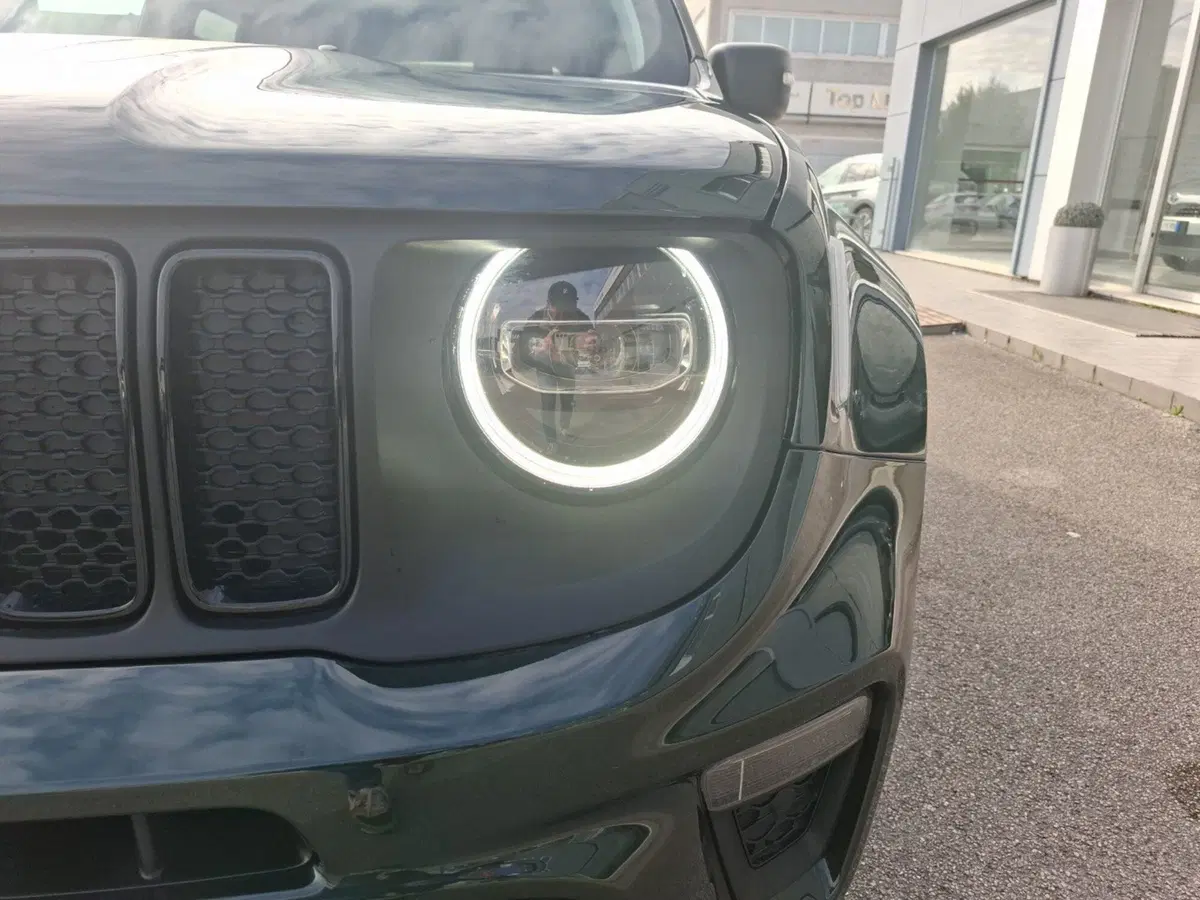 Jeep Renegade nuova a Ancona (9)
