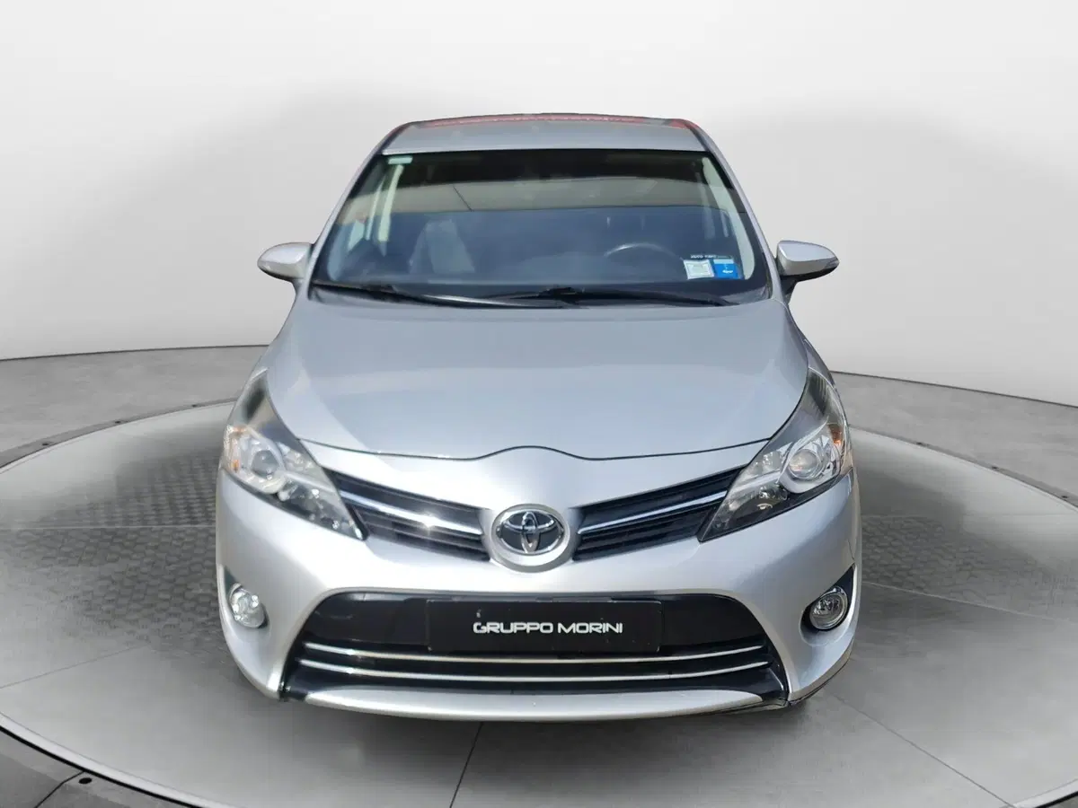 Toyota Verso usata a Bologna (2)