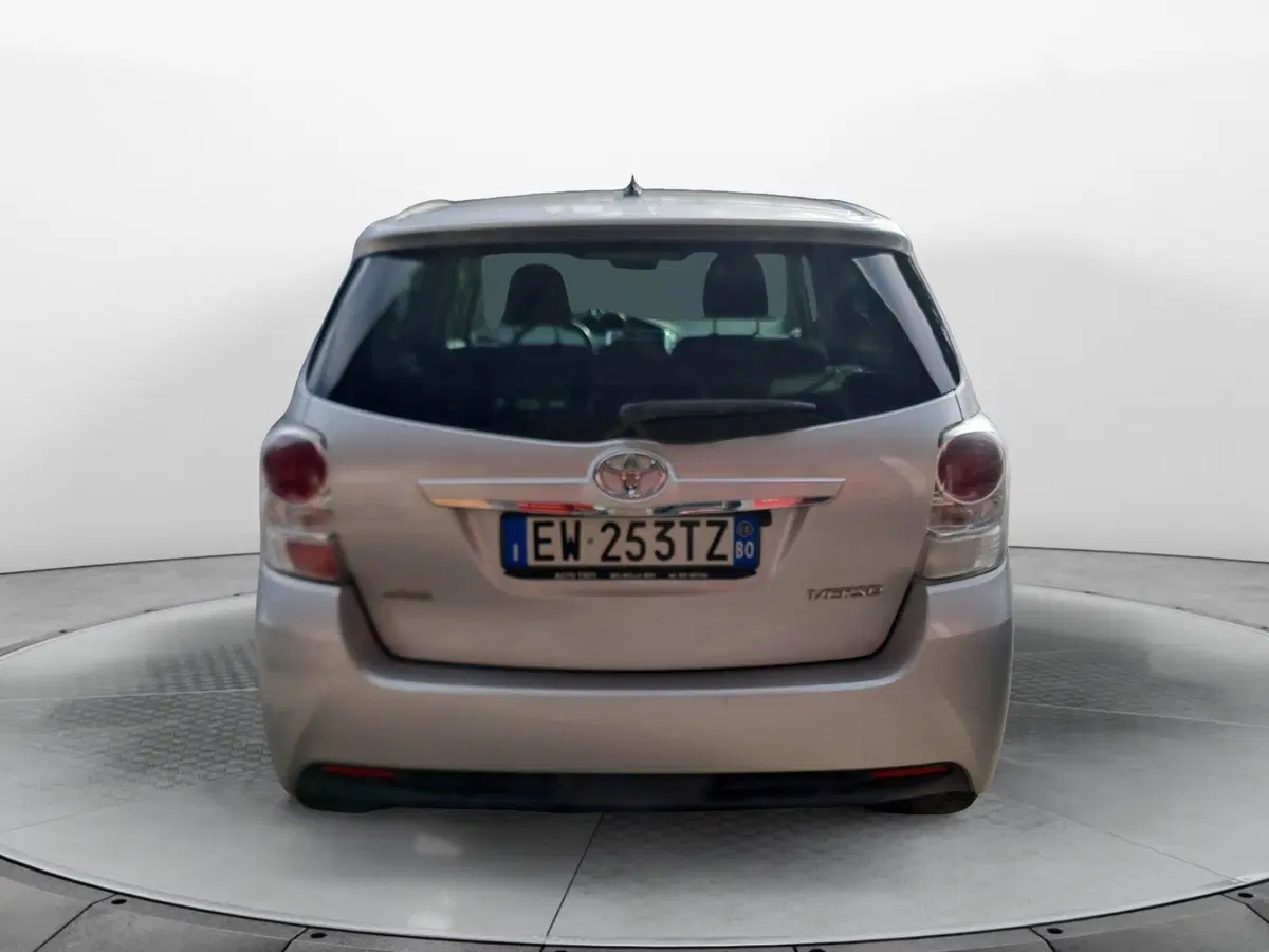 Toyota Verso usata a Bologna (5)