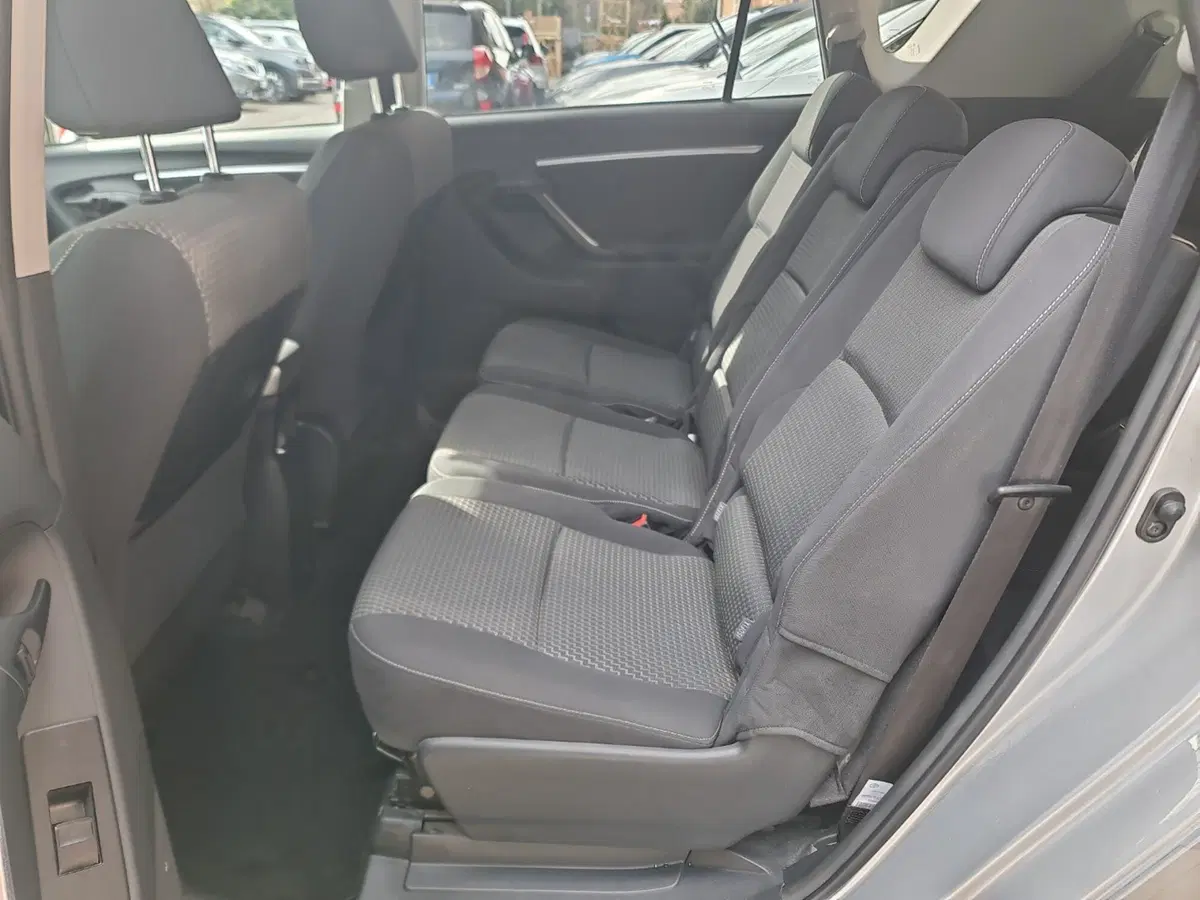Toyota Verso usata a Bologna (9)