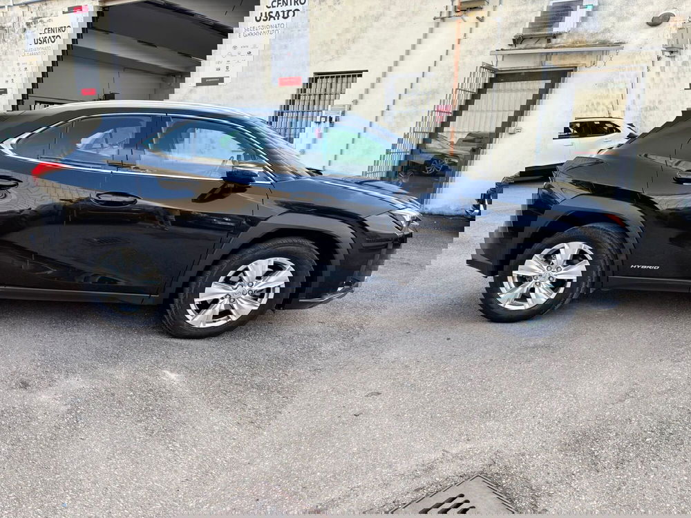 Lexus UX usata a Modena (5)