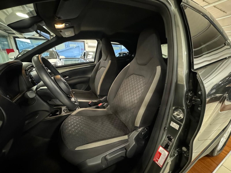 Toyota Aygo X usata a Modena (11)