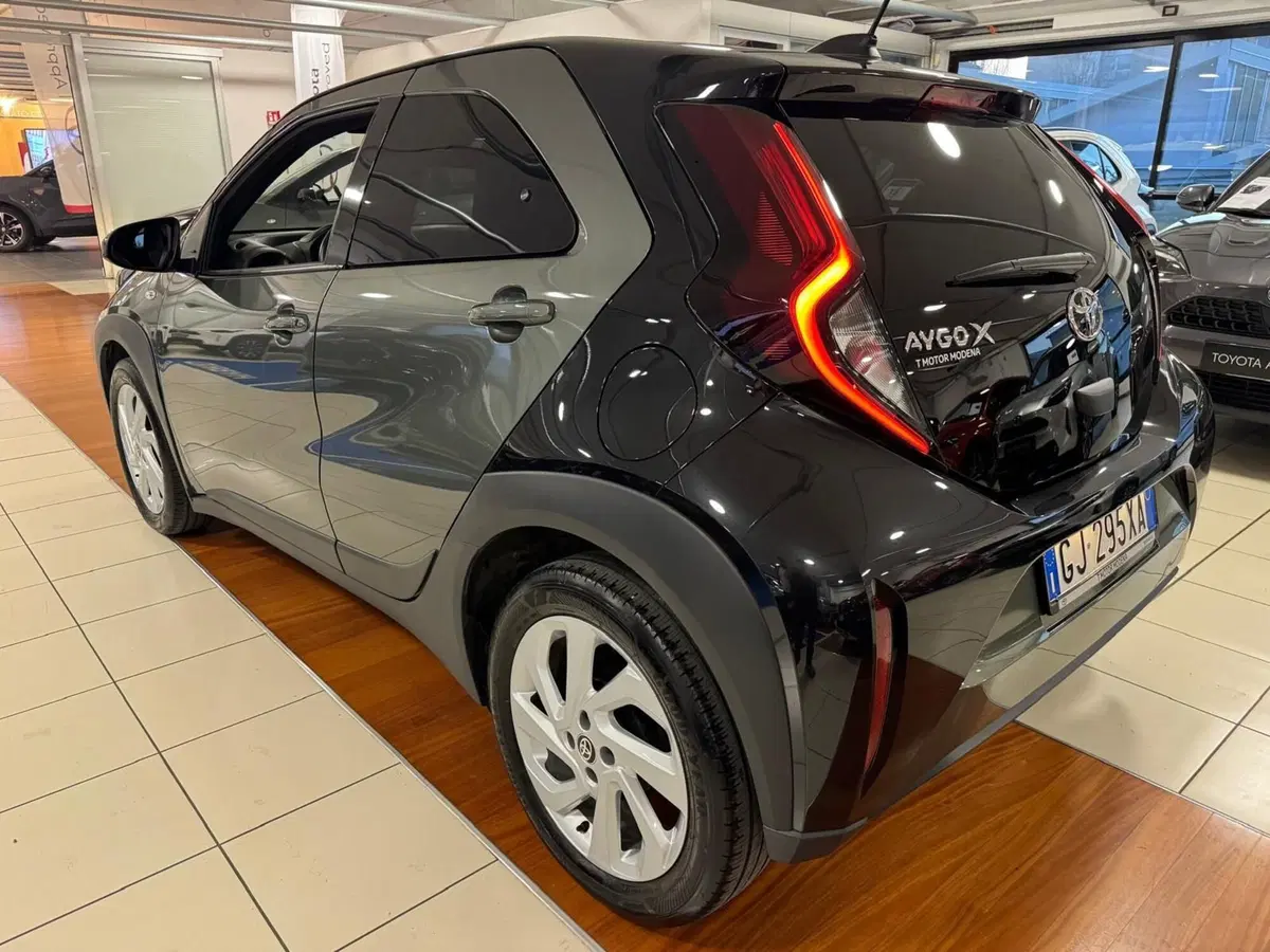 Toyota Aygo X usata a Modena (8)