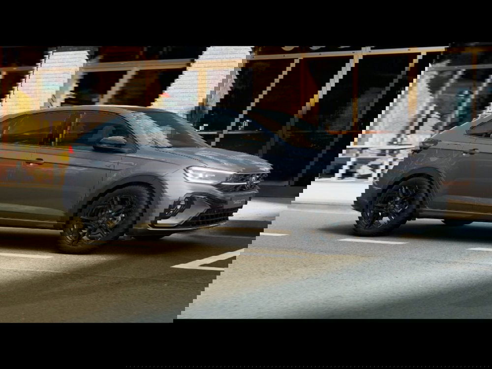 Volkswagen Taigo nuova a Livorno (3)