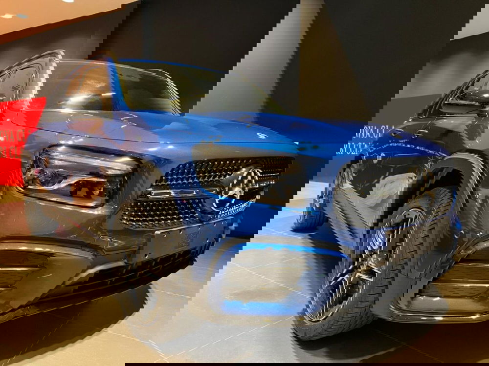 Mercedes-Benz GLB nuova a Pisa