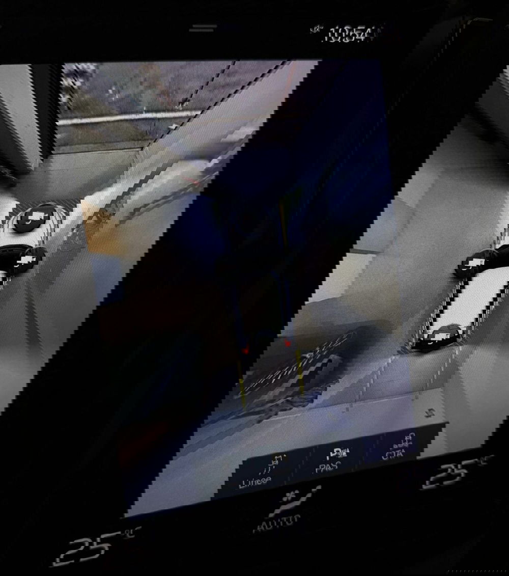 Volvo XC60 usata a Parma (9)