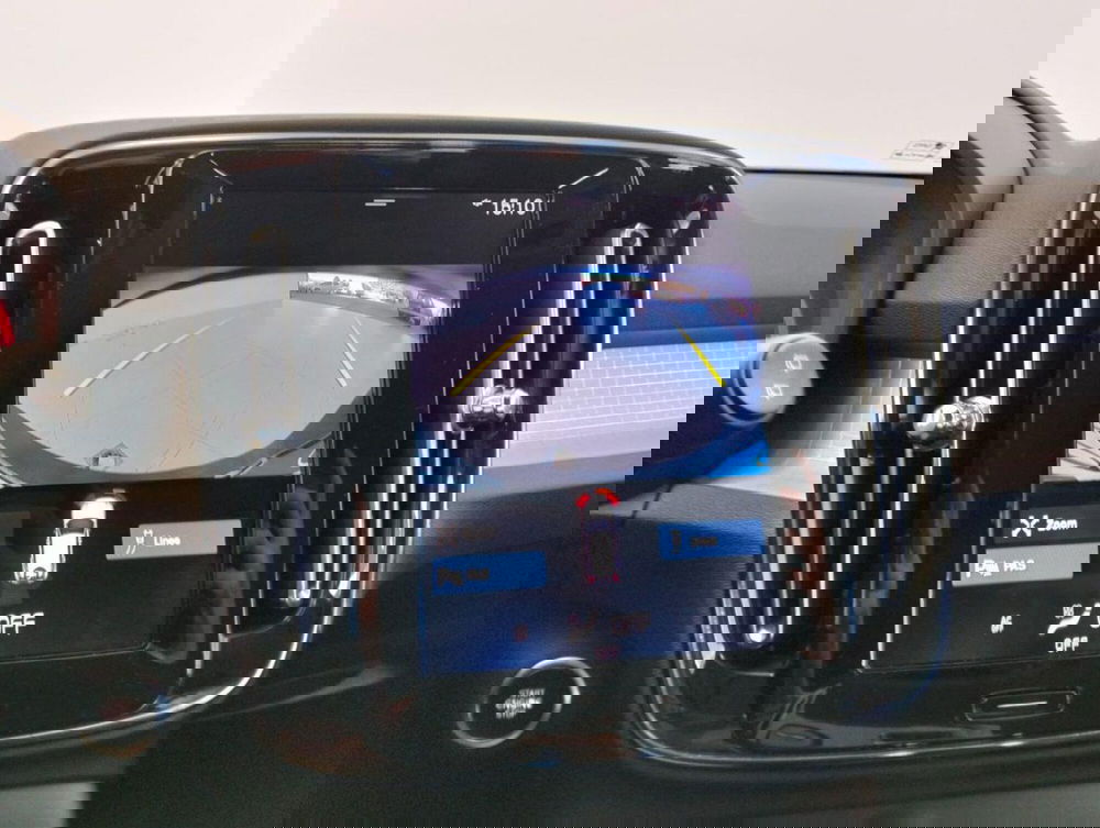 Volvo XC40 usata a Como (17)