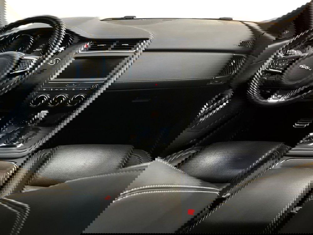 Jaguar E-Pace usata a Barletta-Andria-Trani (8)