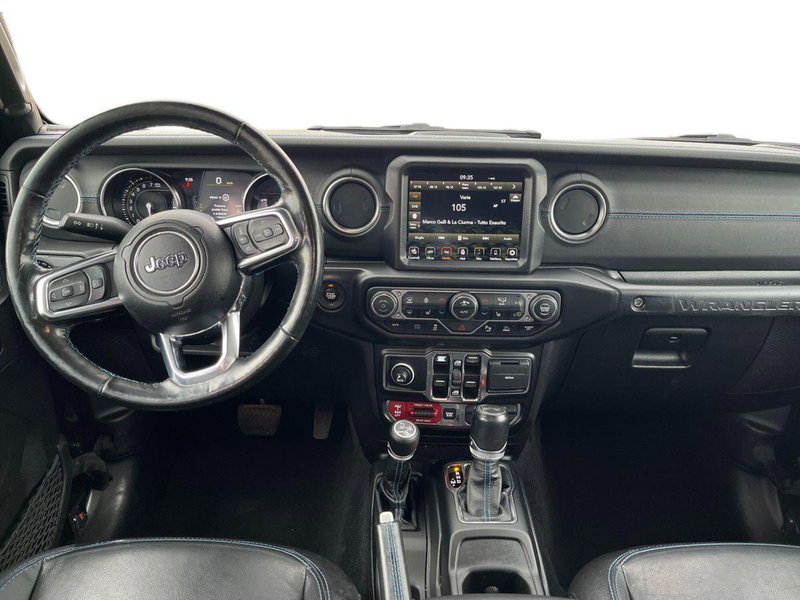 Jeep Wrangler Unlimited usata a Barletta-Andria-Trani (8)