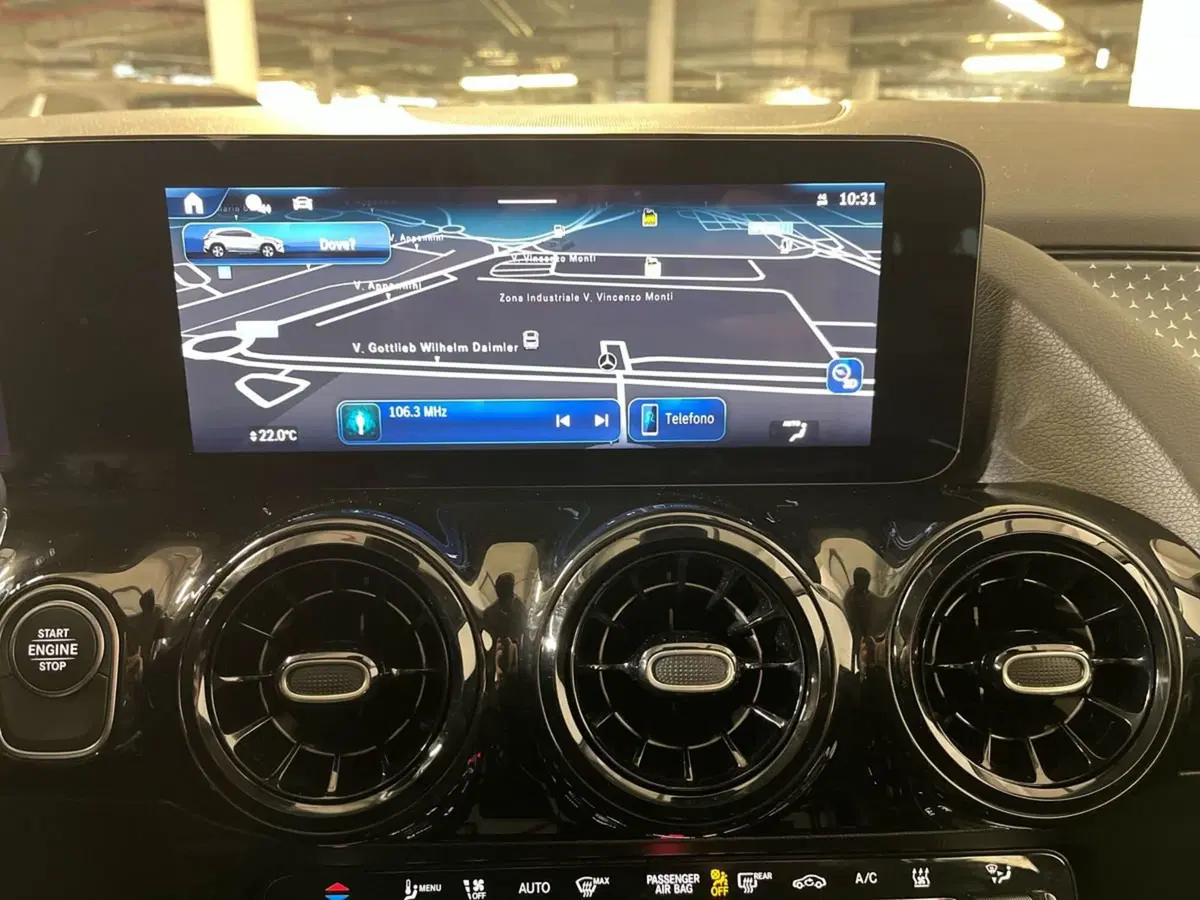 Mercedes-Benz GLA SUV usata a Milano (12)