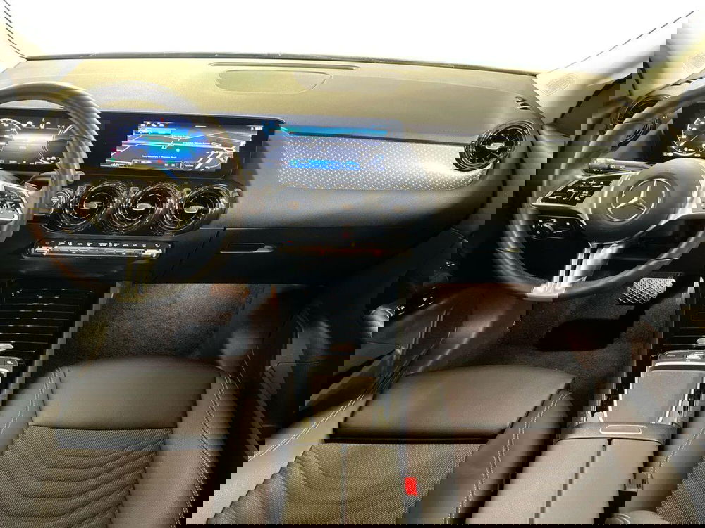 Mercedes-Benz GLA SUV usata a Milano (9)