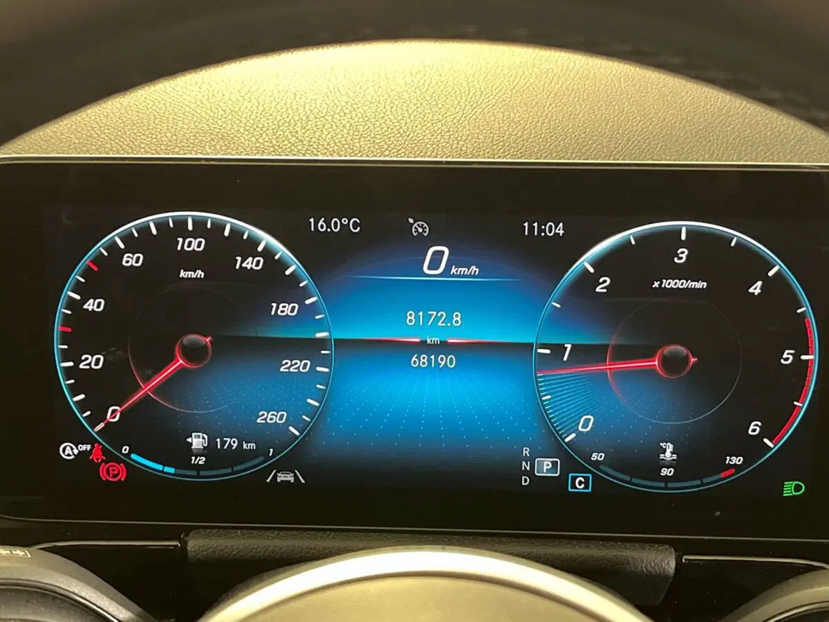 Mercedes-Benz GLA SUV usata a Milano (13)