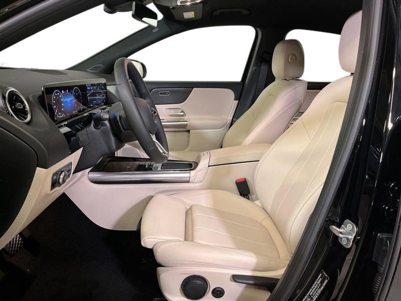 Mercedes-Benz GLA SUV usata a Milano (10)