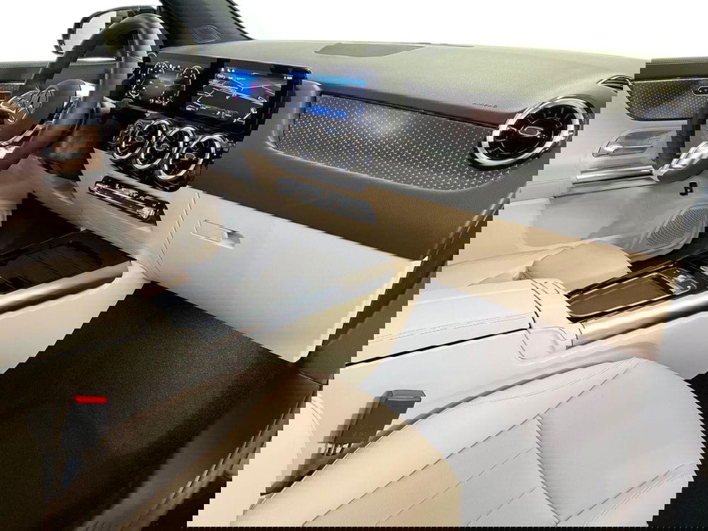 Mercedes-Benz GLA SUV usata a Milano (15)