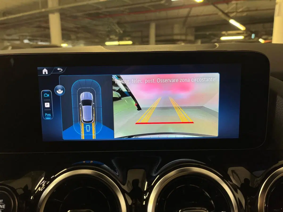 Mercedes-Benz GLA SUV usata a Milano (19)