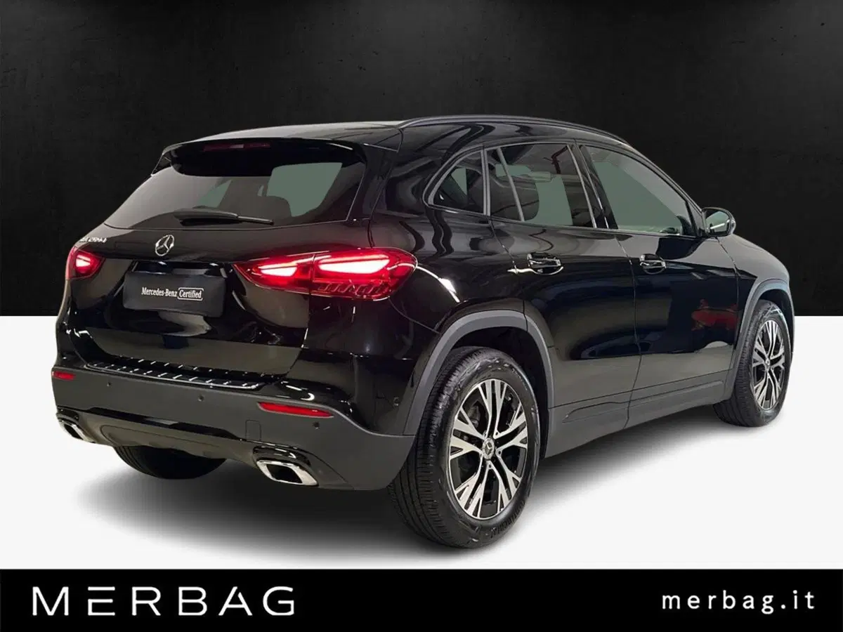 Mercedes-Benz GLA SUV usata a Milano (2)