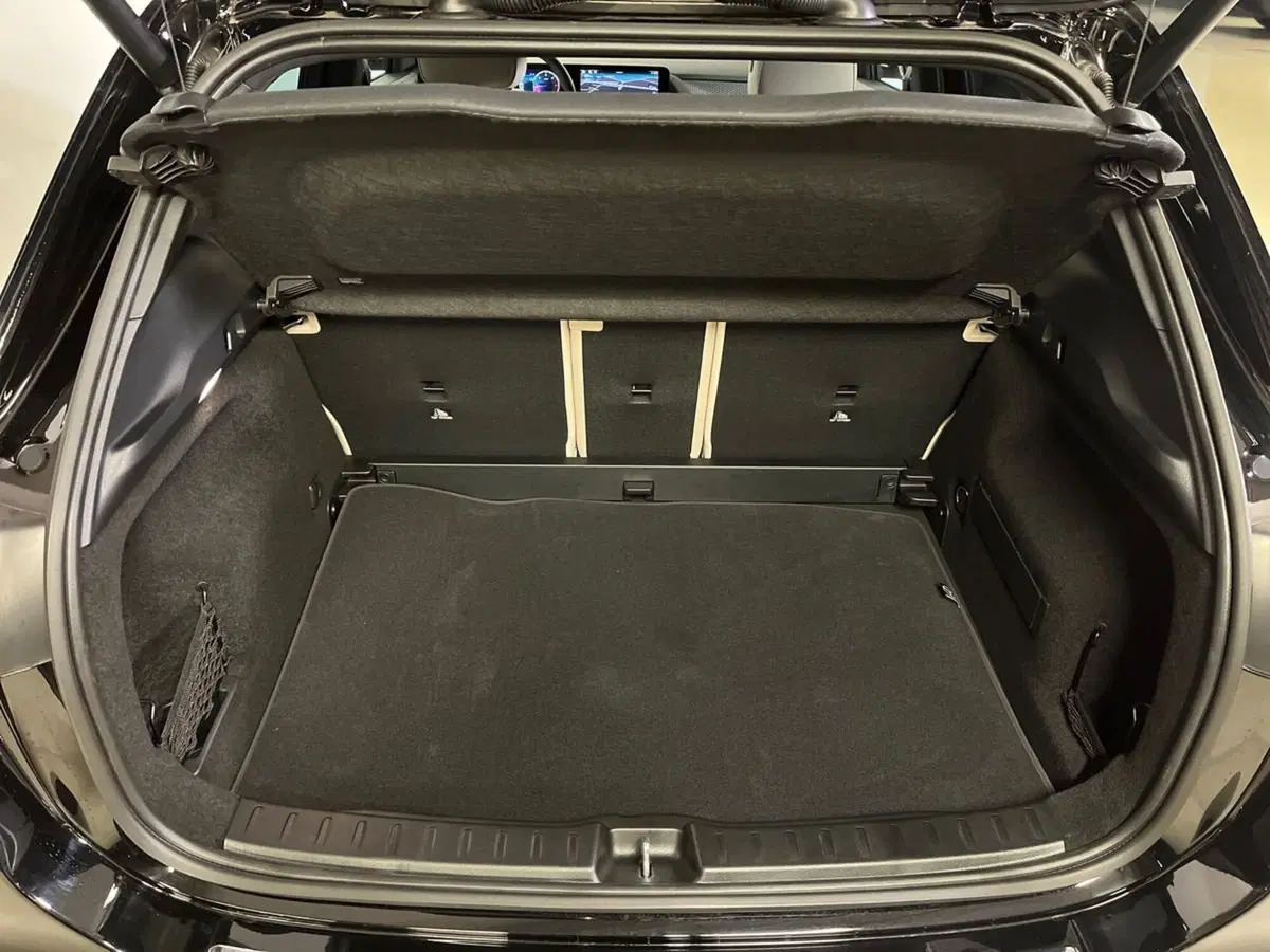 Mercedes-Benz GLA SUV usata a Milano (8)