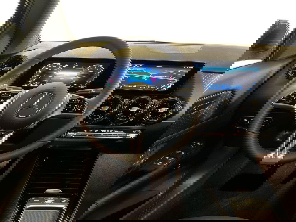 Mercedes-Benz GLA SUV usata a Milano (11)