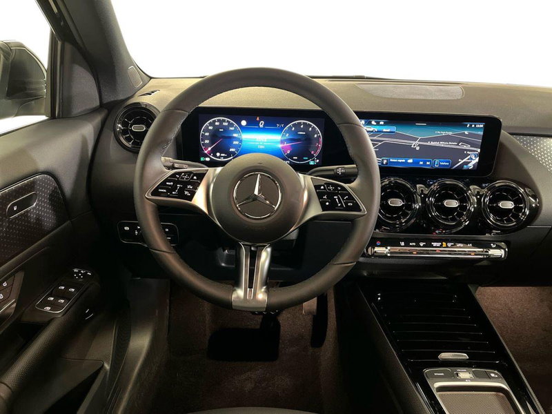 Mercedes-Benz GLA SUV usata a Milano (11)