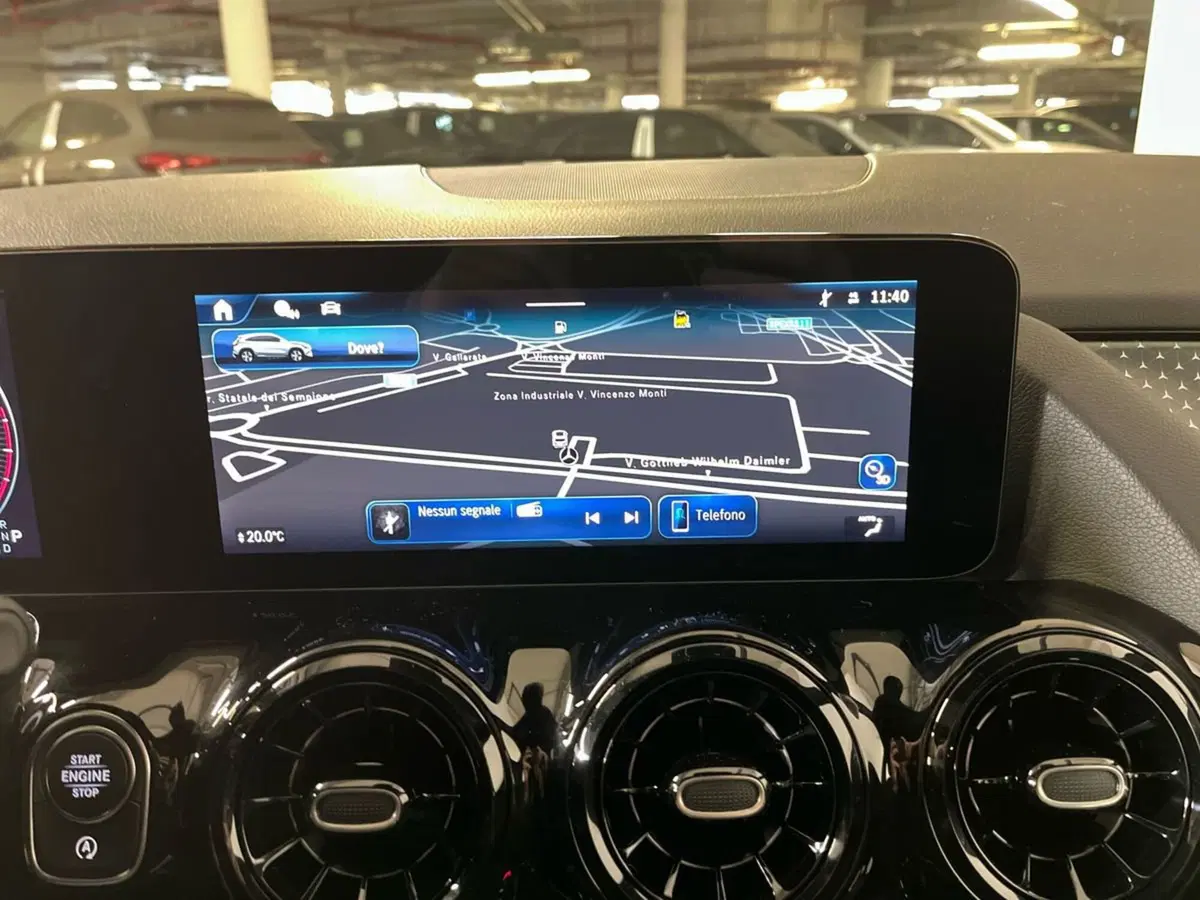 Mercedes-Benz GLA SUV usata a Milano (12)